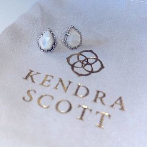 Kendra Scott TESSA Silver Earrings in Iridescent White